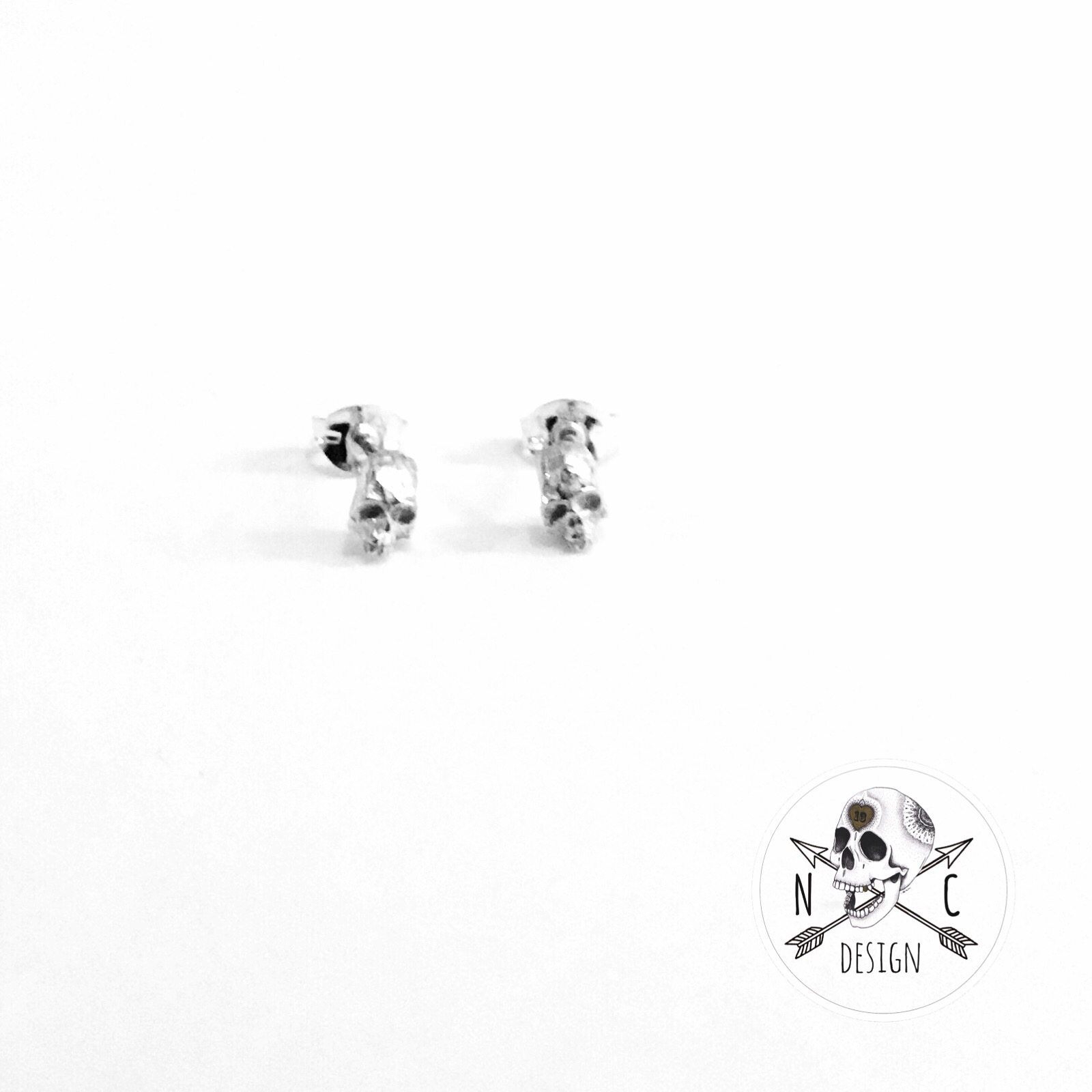 tiny skull studs